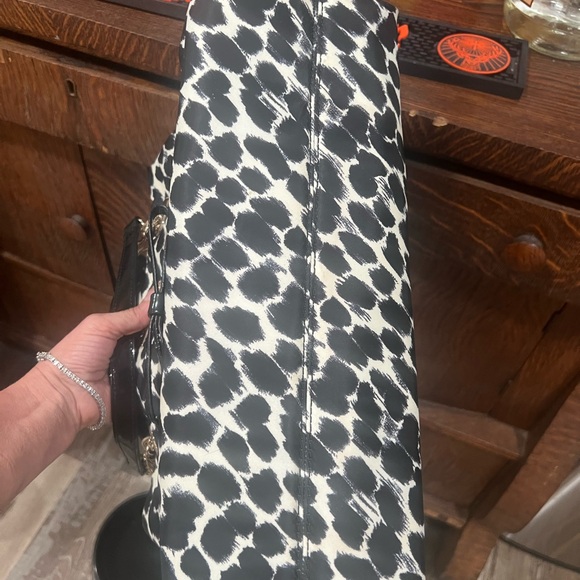 Kate Spade Black and White Shoulder Bag with Animal Print - Picture 4 of 7